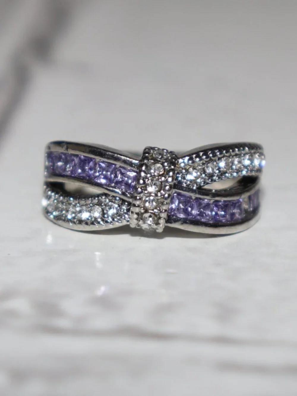 ✨ Size 9 Silver Ring · Purple & Clear Bow Design · NWOT